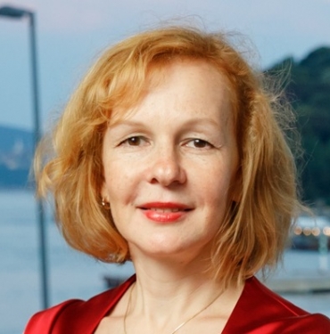 Irina Khandamirova